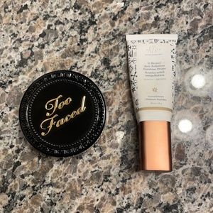 Too Faced Born this way in Sand + gift